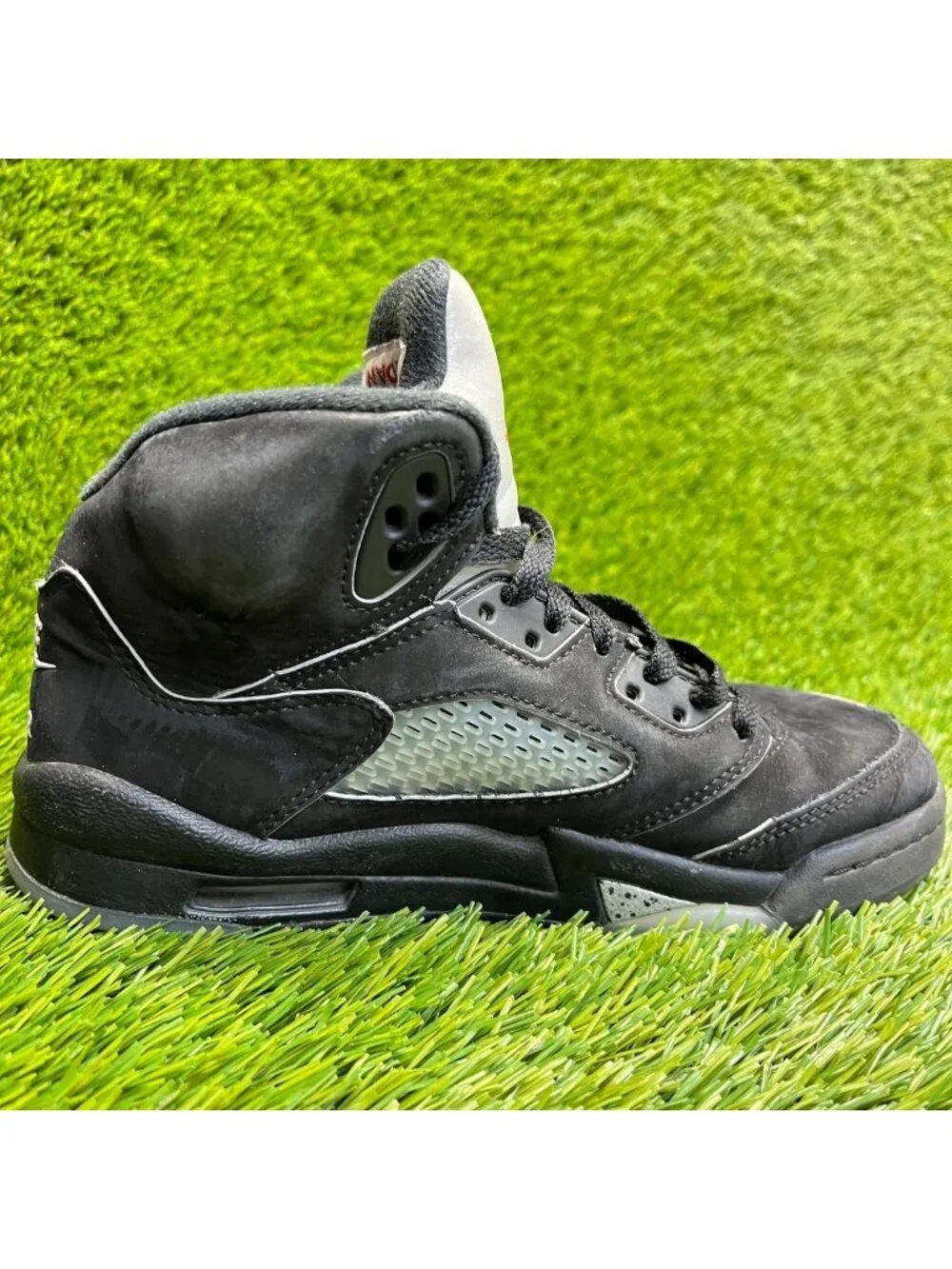 Nike Air Jordan 5 Retro OG Boys Size 4Y Black Athletic Basketball Shoes Sneakers